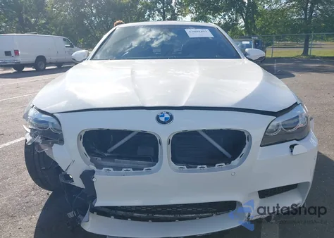 2013 BMW M5 from USA, damaged, VIN WBSFV9C52DC773928